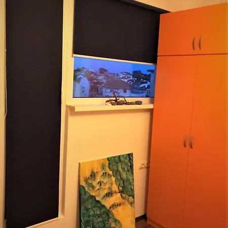 Barantiev Mansard شقة بورغاس