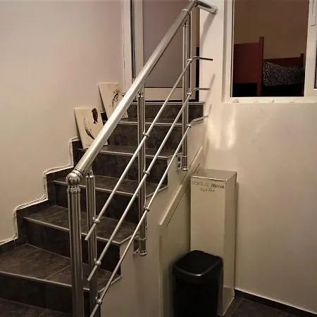 Barantiev Mansard شقة